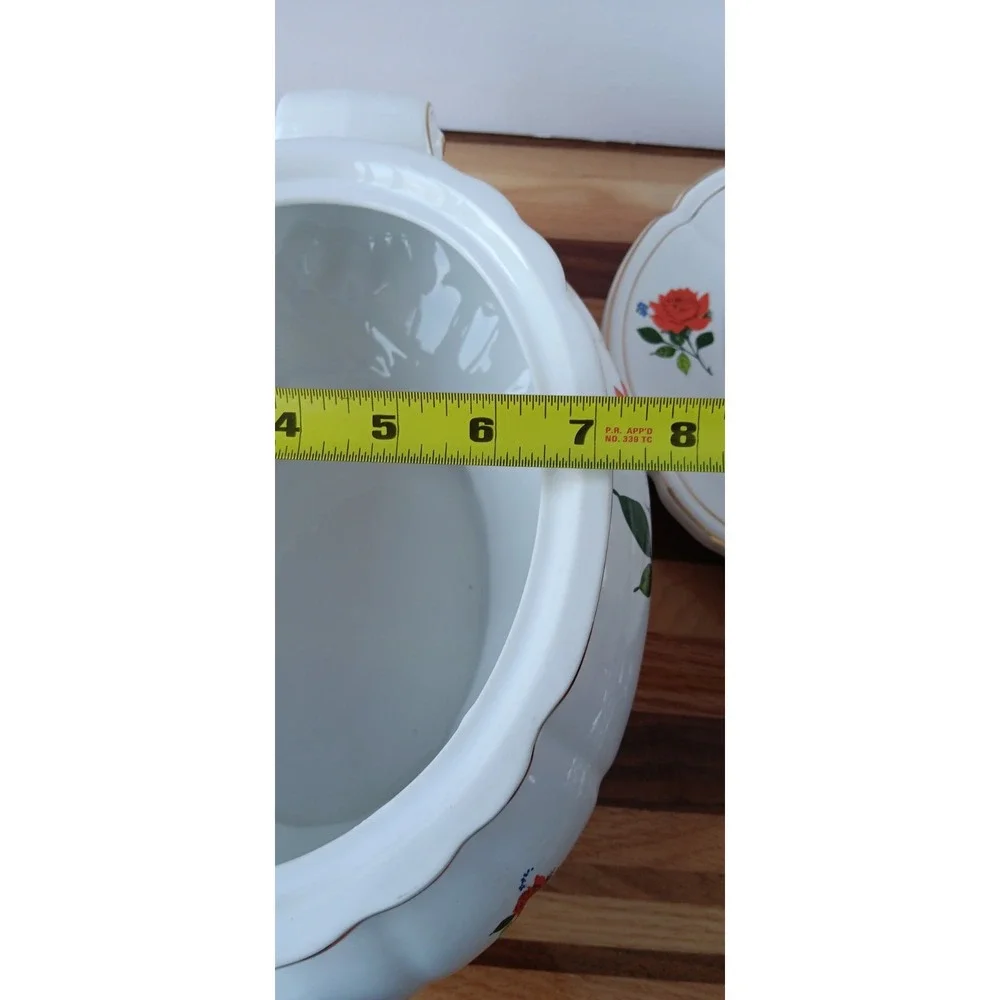 VTG Soup Tureen with Lid Large Red Roses Loucarte Portugal White Oval‎ Rose